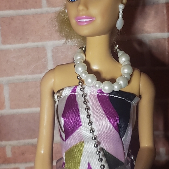 Restyled Barbies - Picture 10 of 12
